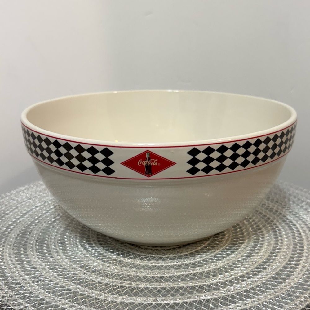 Coca Cola Gibson Black Diamond 9.5” Mixing Bowl